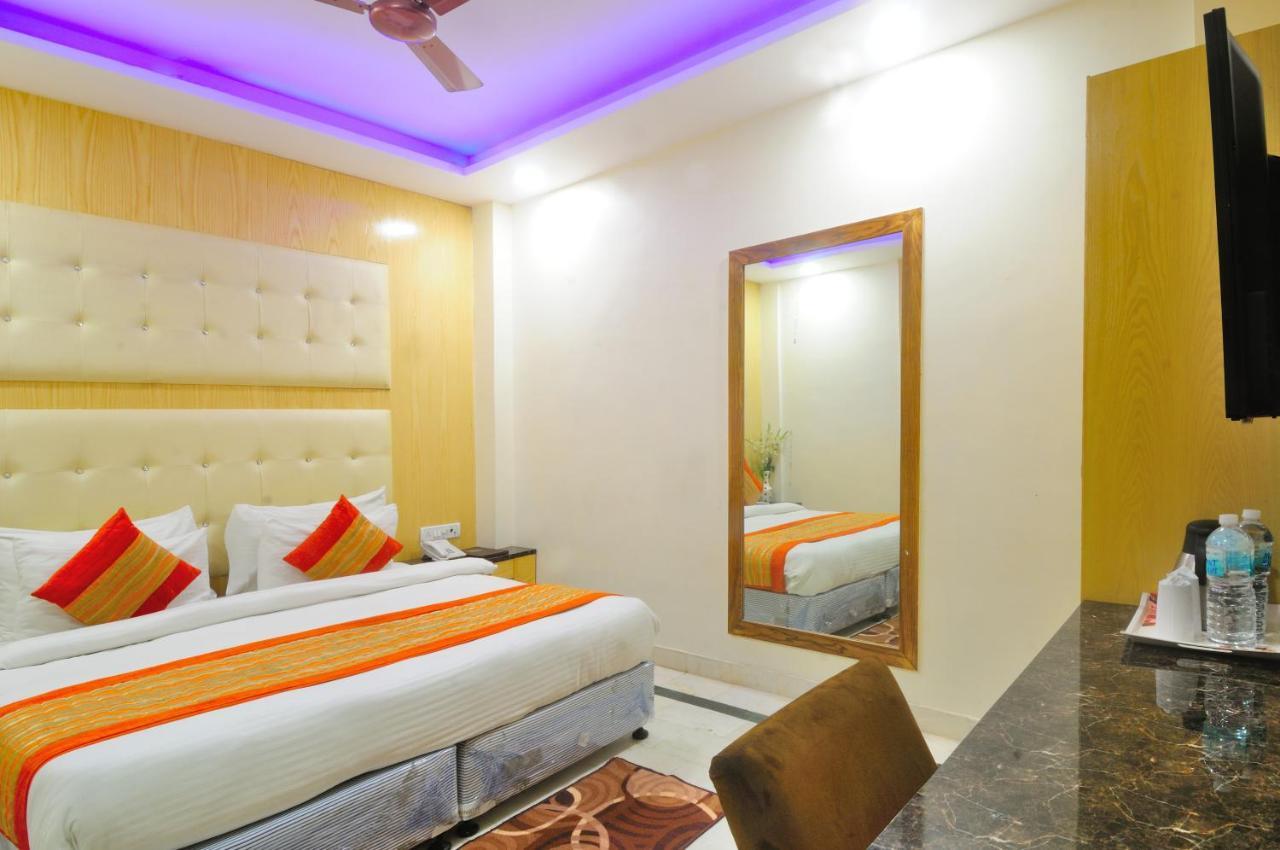 Hotel Karlo Kastle - Paharganj - Nuova Delhi Esterno foto