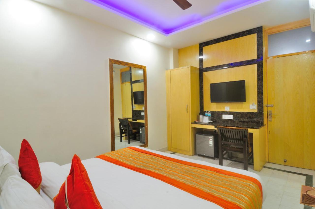 Hotel Karlo Kastle - Paharganj - Nuova Delhi Esterno foto