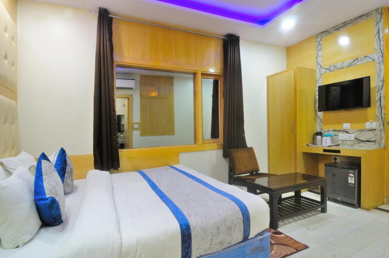 Hotel Karlo Kastle - Paharganj - Nuova Delhi Esterno foto